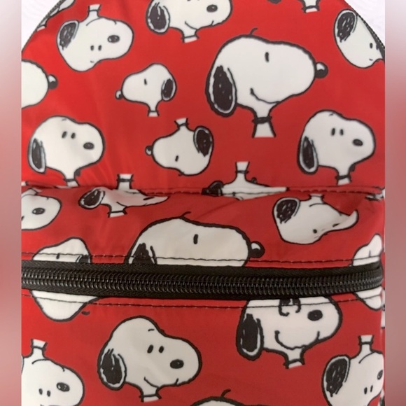 Peanuts Snoopy Backpack - Picture 2 of 10